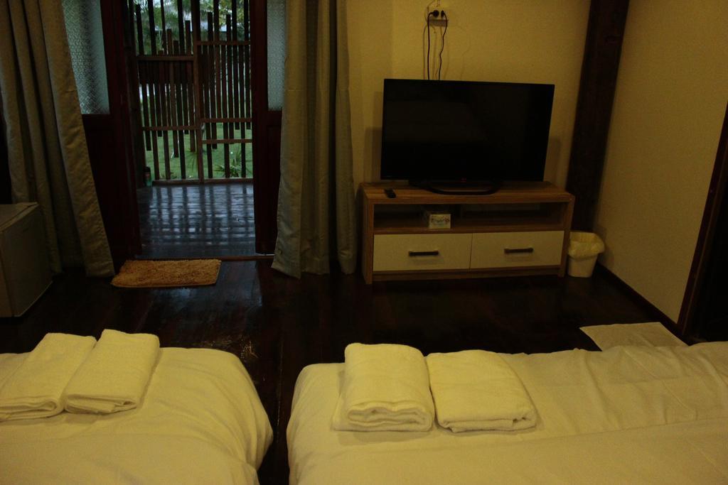 Hotel Baan Suan La Moon Chiang Khan Exterior foto