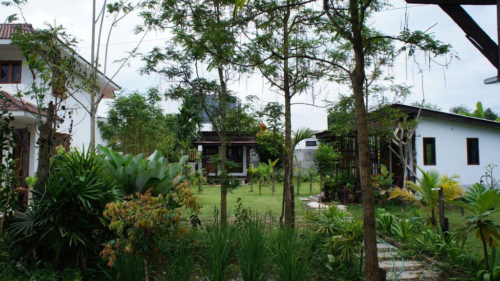 Hotel Baan Suan La Moon Chiang Khan Exterior foto
