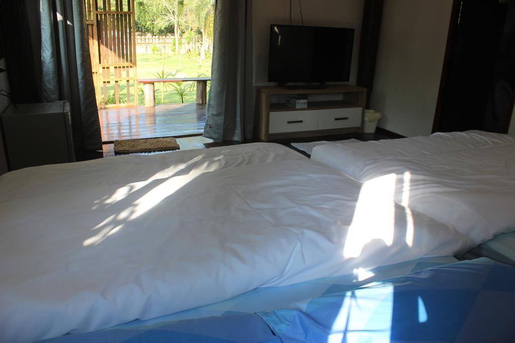 Hotel Baan Suan La Moon Chiang Khan Exterior foto