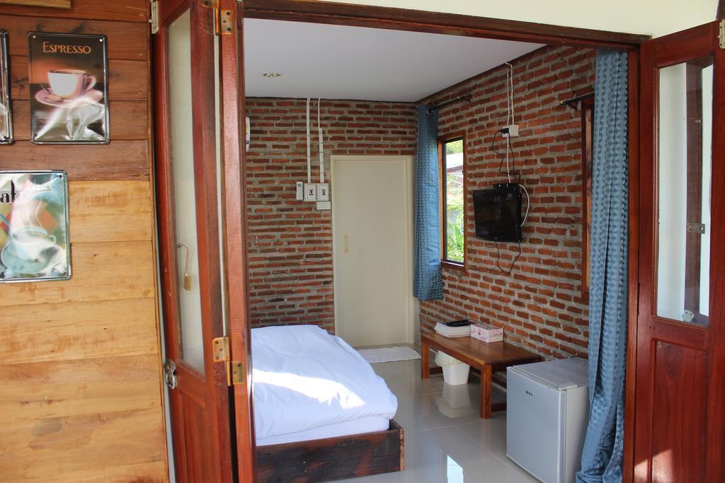 Hotel Baan Suan La Moon Chiang Khan Exterior foto