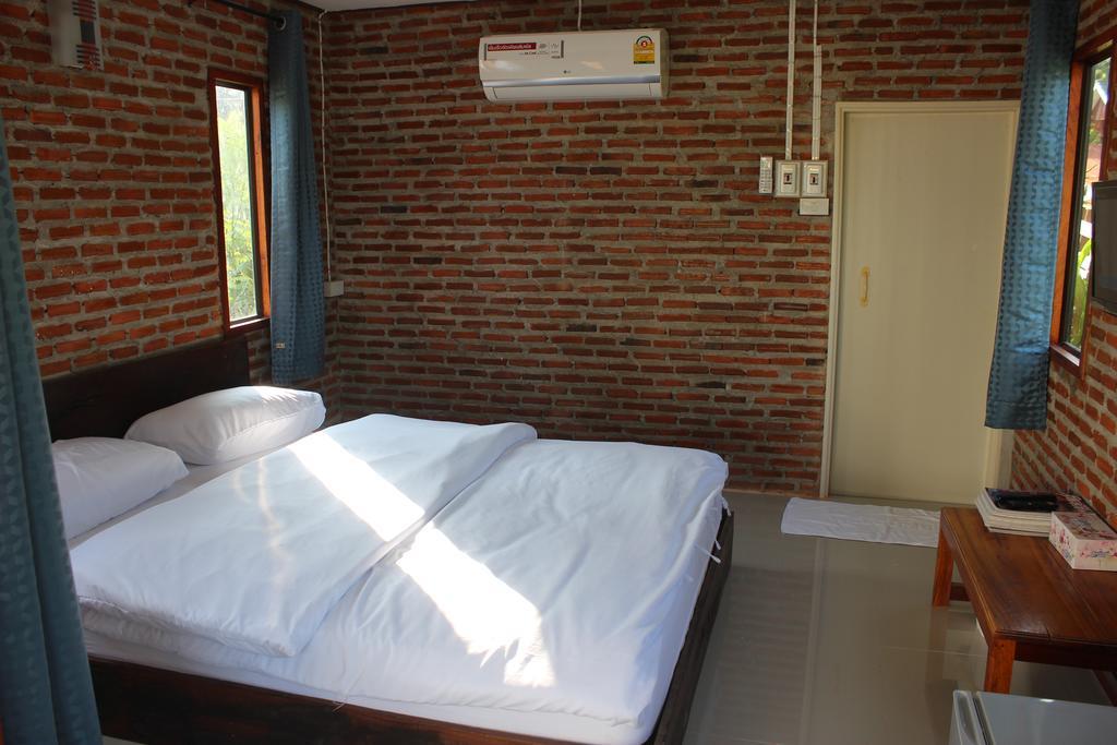 Hotel Baan Suan La Moon Chiang Khan Exterior foto