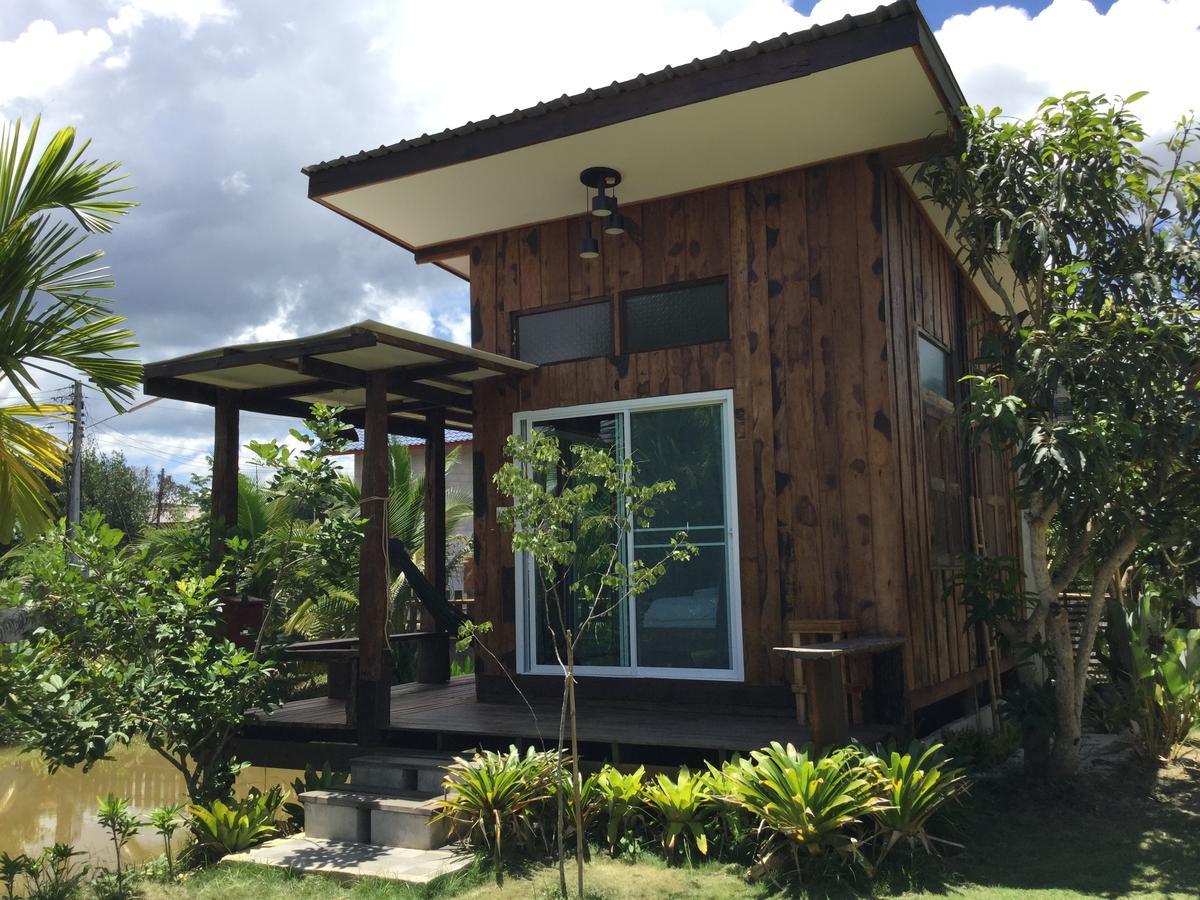 Hotel Baan Suan La Moon Chiang Khan Exterior foto