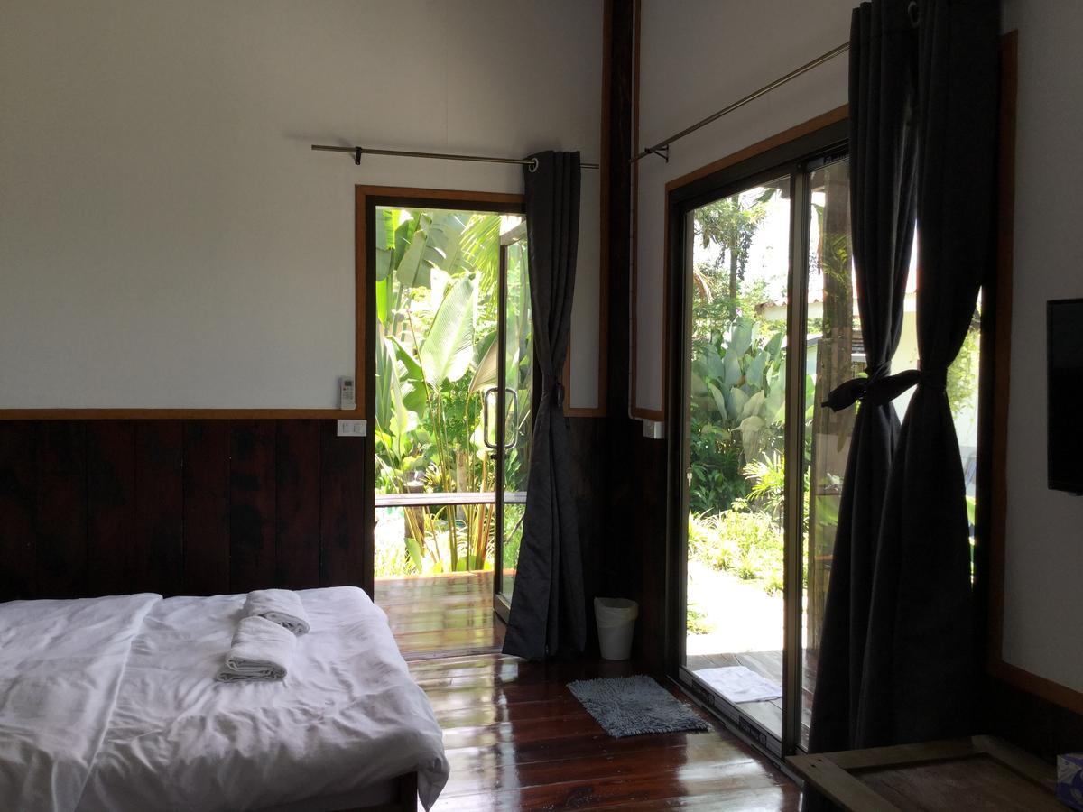 Hotel Baan Suan La Moon Chiang Khan Exterior foto