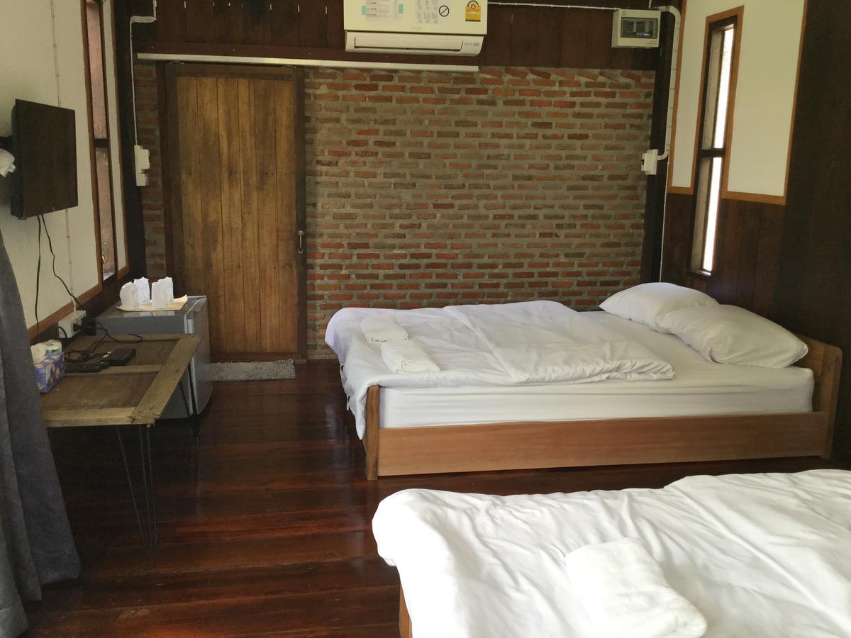 Hotel Baan Suan La Moon Chiang Khan Exterior foto
